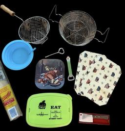 Assorted Kitchen Items