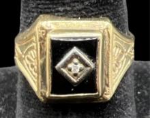 10K Yellow Gold and Diamond Men’s Signet Ring,