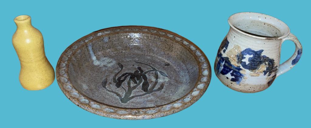 Assorted Pottery: Pigeon Forge Pottery Bid Vase,