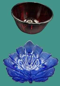 Arcoroc Vintage 9 1/2" Red Glass Bowl and (4)