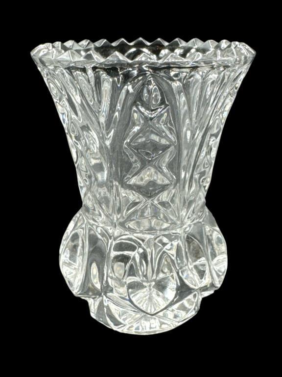 Assorted Glass Items: Covered Footed Dish 7” D,