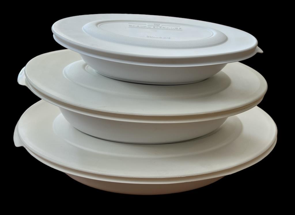 (3) Corning Ware Serving Dishes with Lids: 14”,