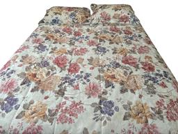 Queen Size Comforter Set: Dust Ruffle,