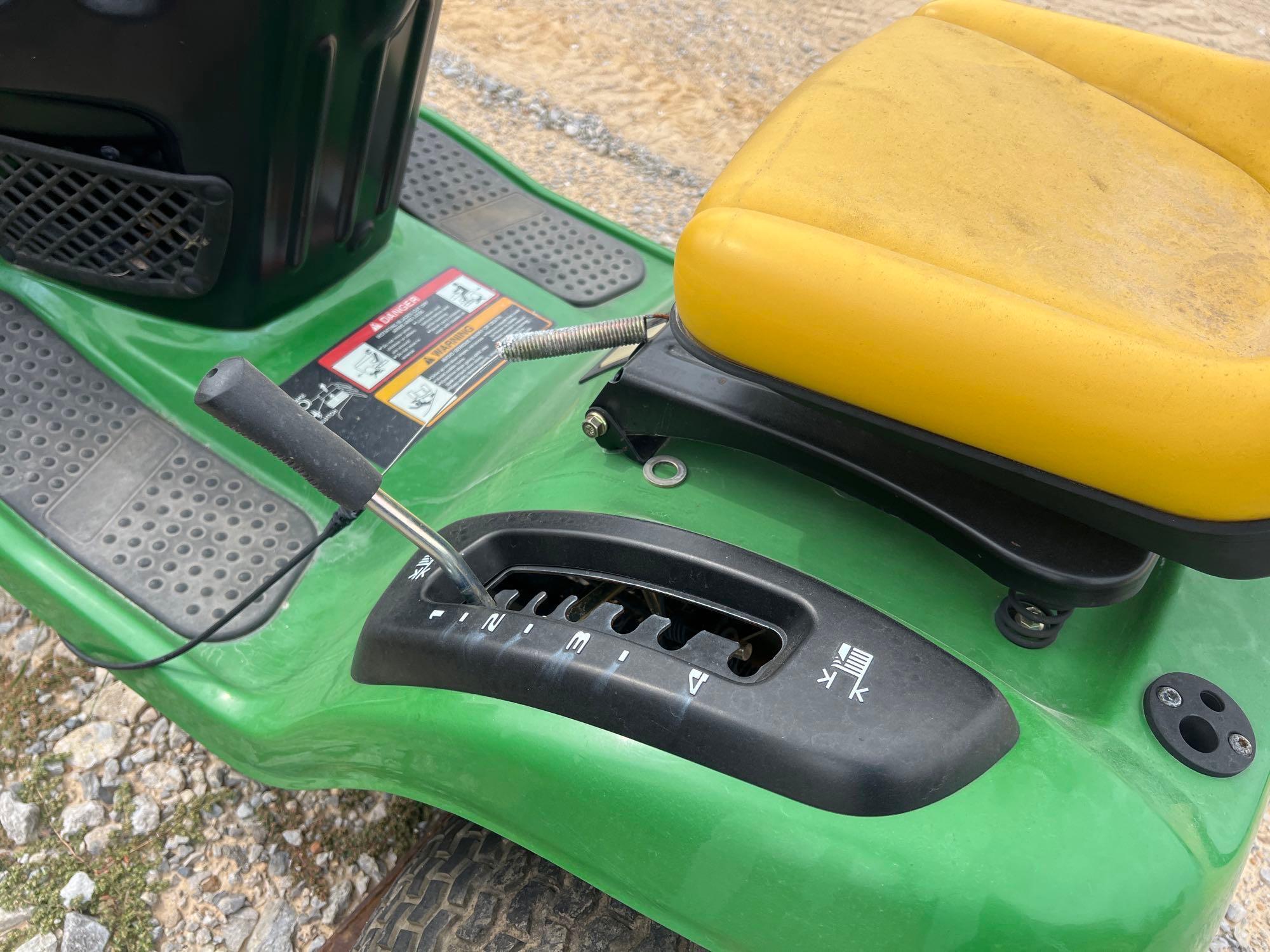 JOHN DEERE 102 5 SPEED LAWN MOWER (SALVAGE)