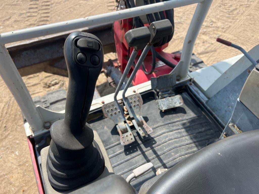 TAKEUCHI TB250 MINI EXCAVATOR