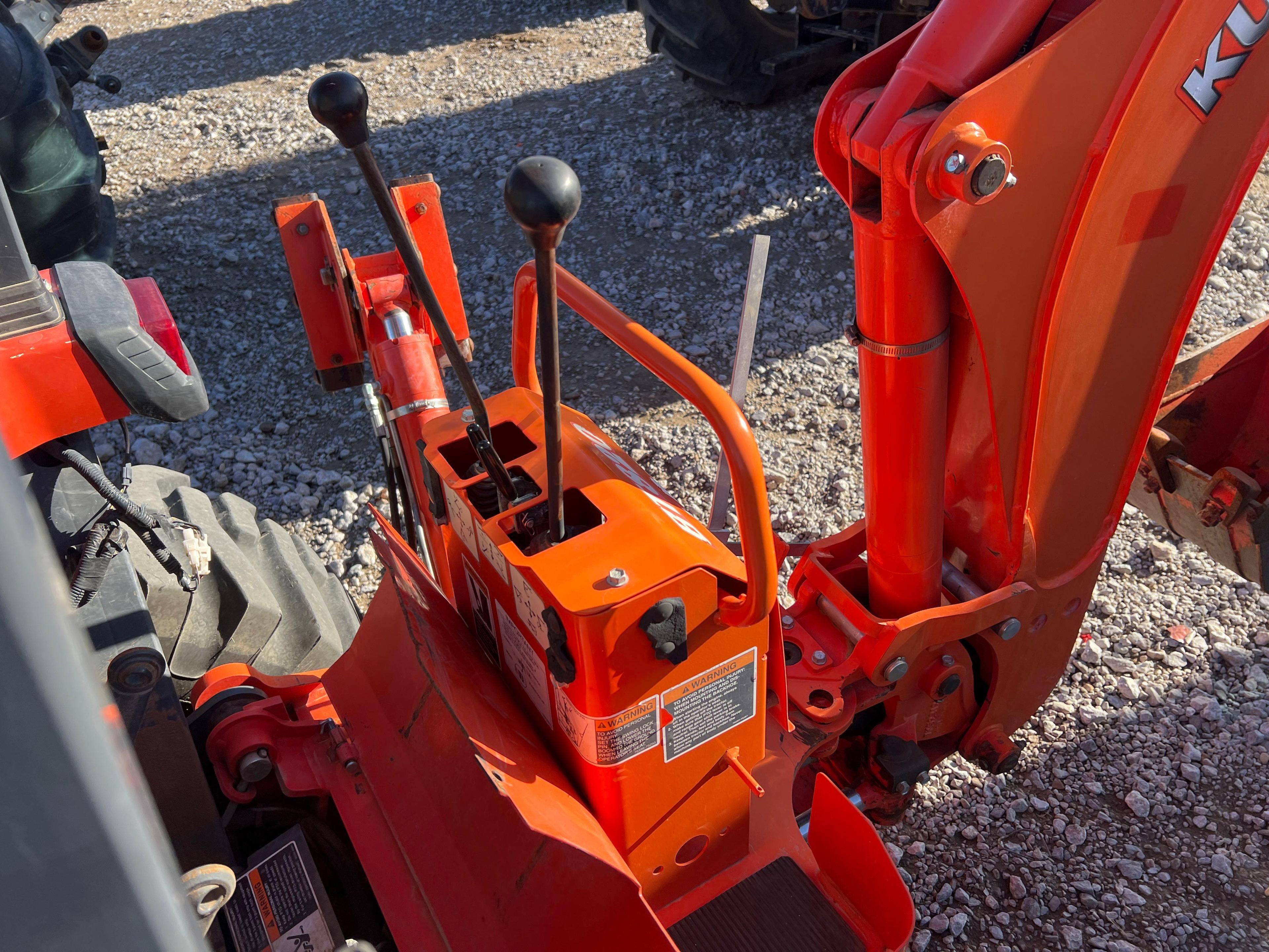 KUBOTA B26 TLB