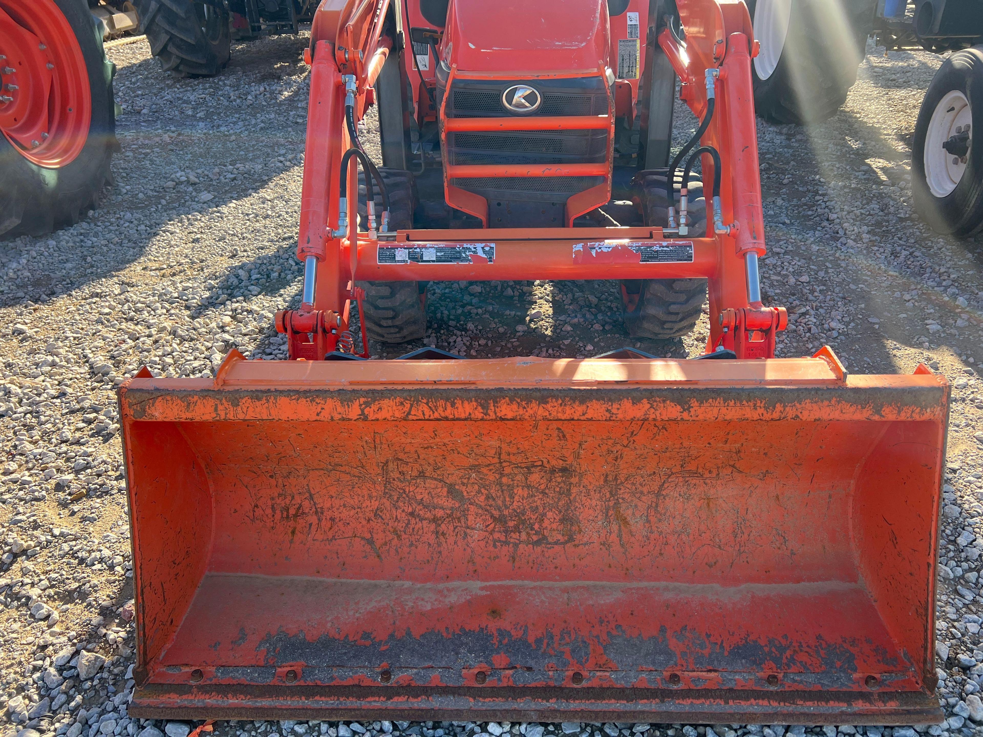 KUBOTA B26 TLB