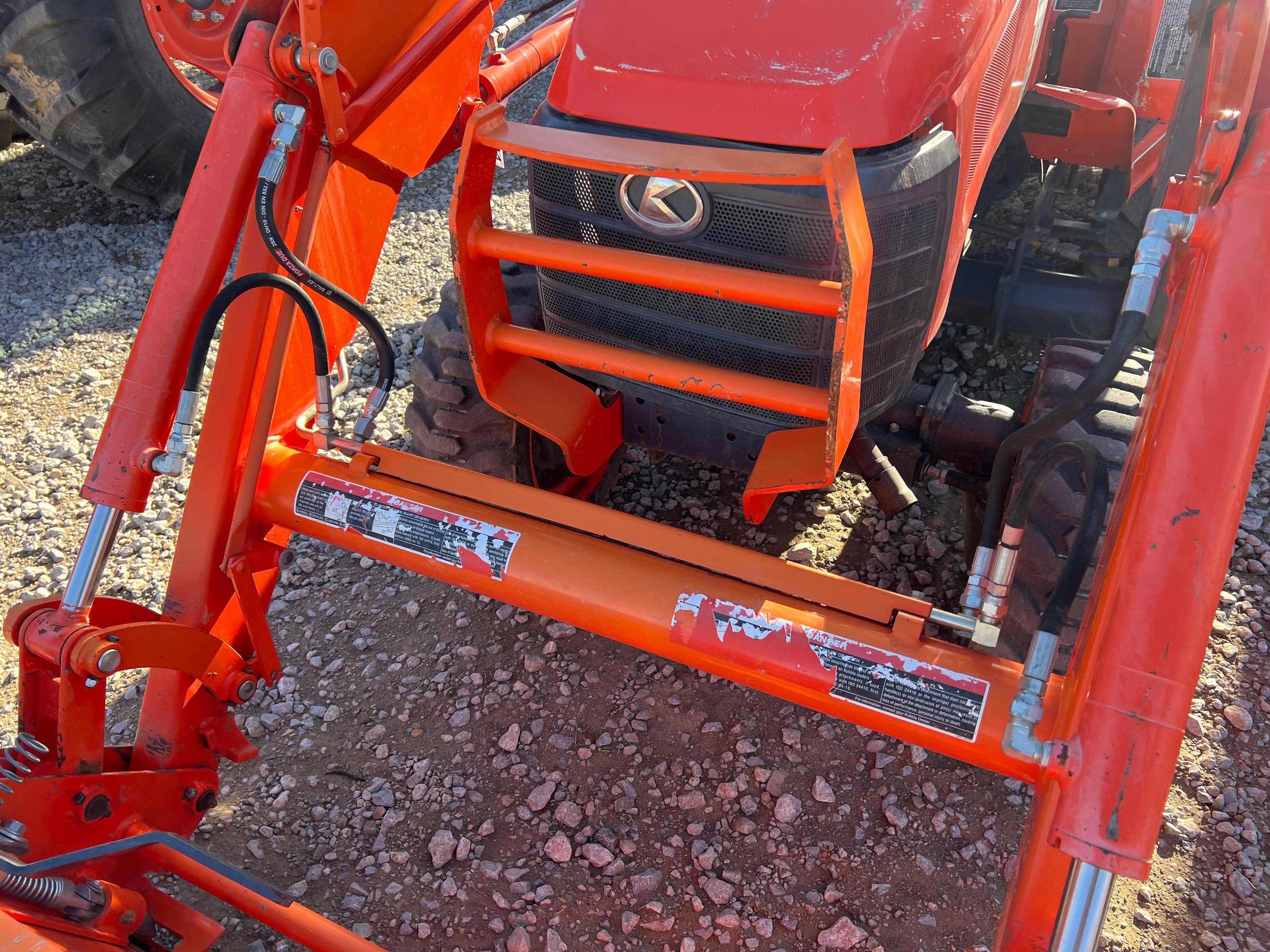 KUBOTA B26 TLB