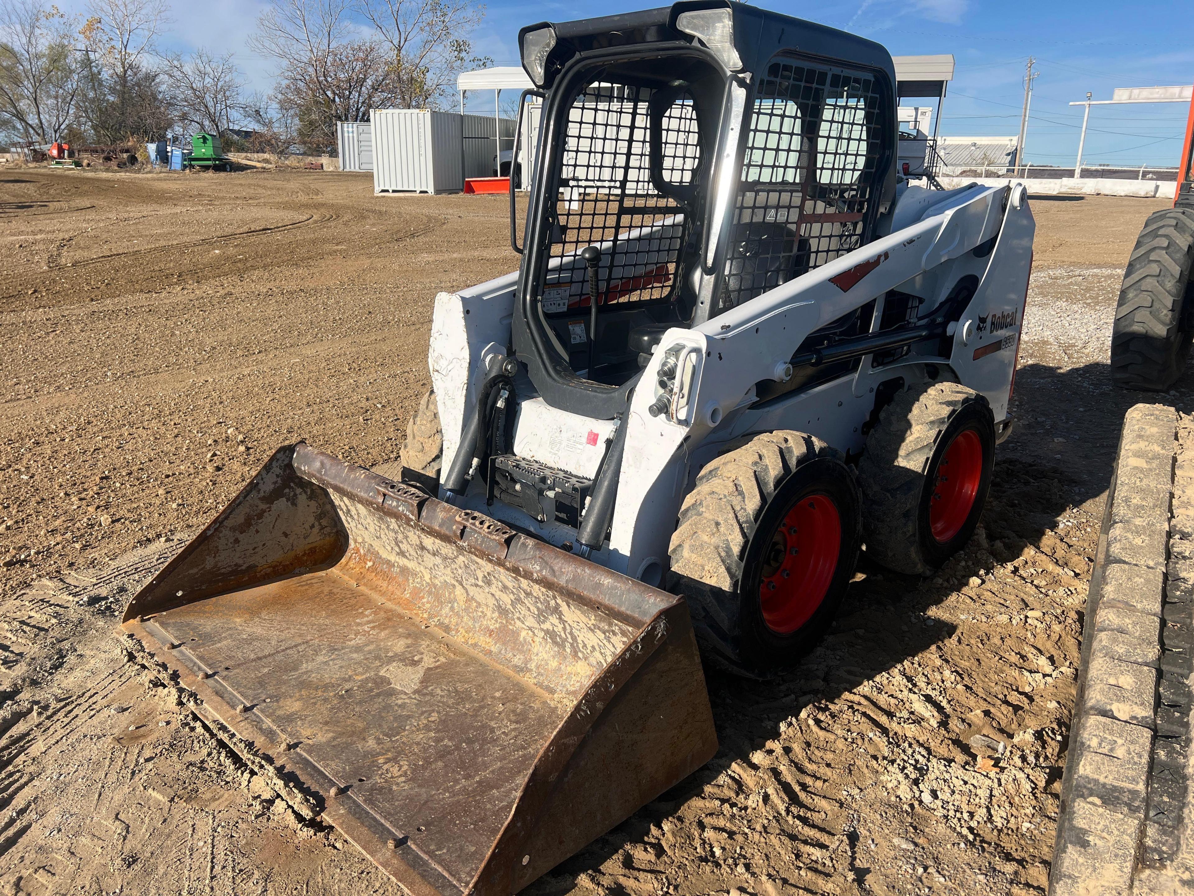 BOBCAT S550 SKID STEER OPEN