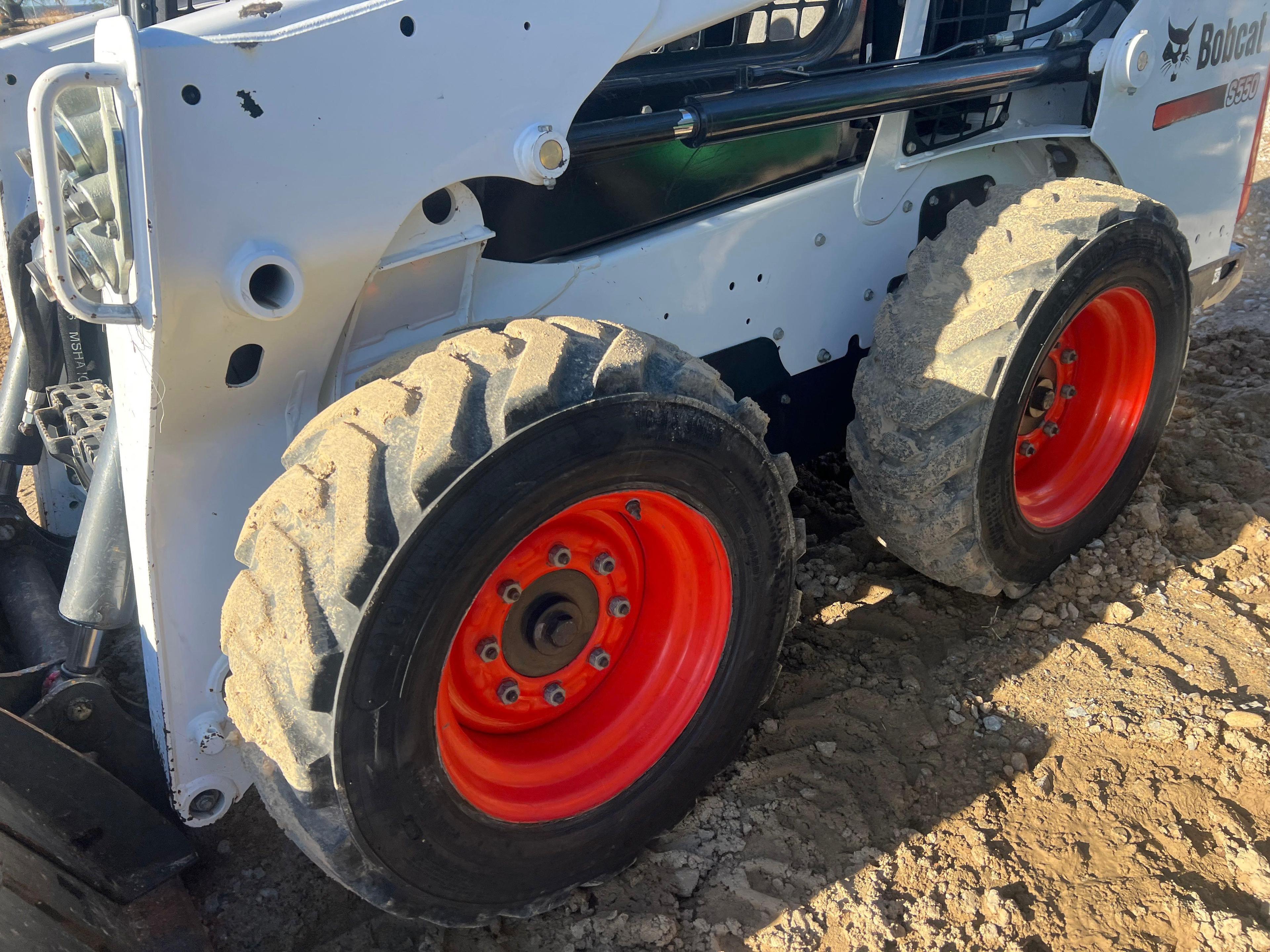 BOBCAT S550 SKID STEER OPEN
