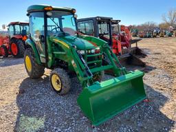 JOHN DEERE 3320