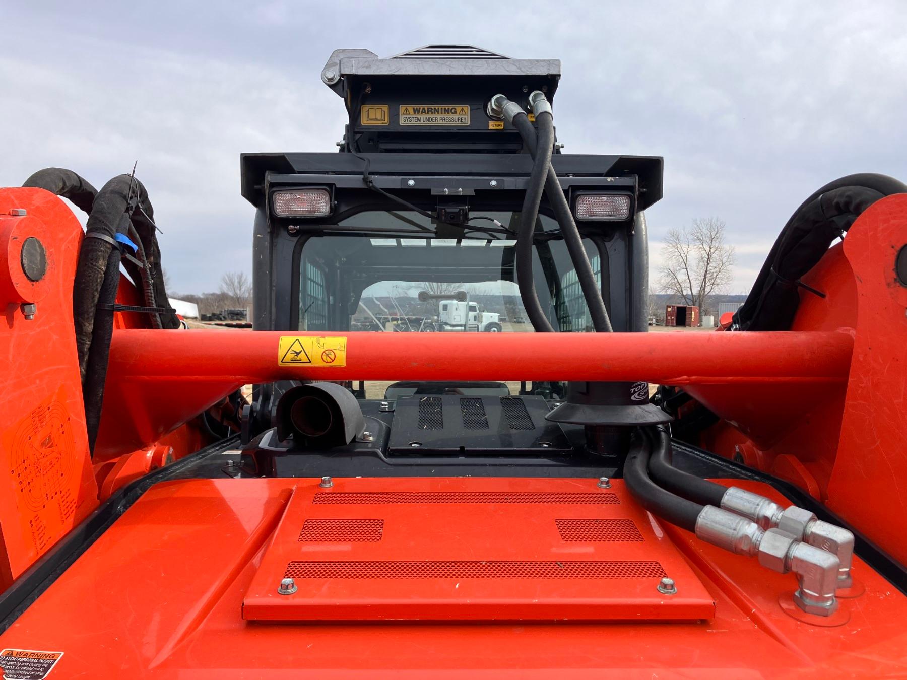 KUBOTA SVL97-2 SKIDSTEER