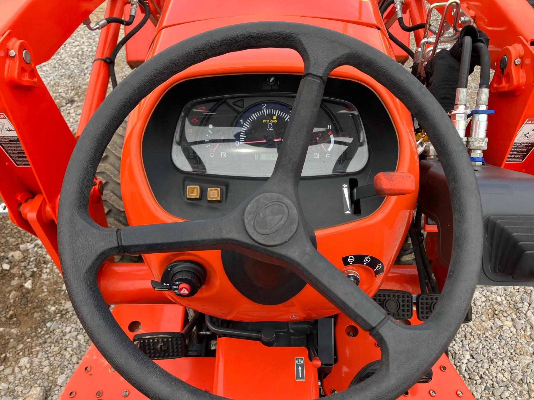 KUBOTA L3301