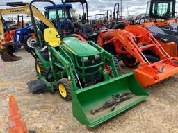 JOHN DEERE 1026R TLB