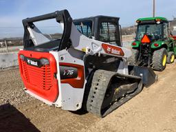 BOBCAT T76 SKID STEER