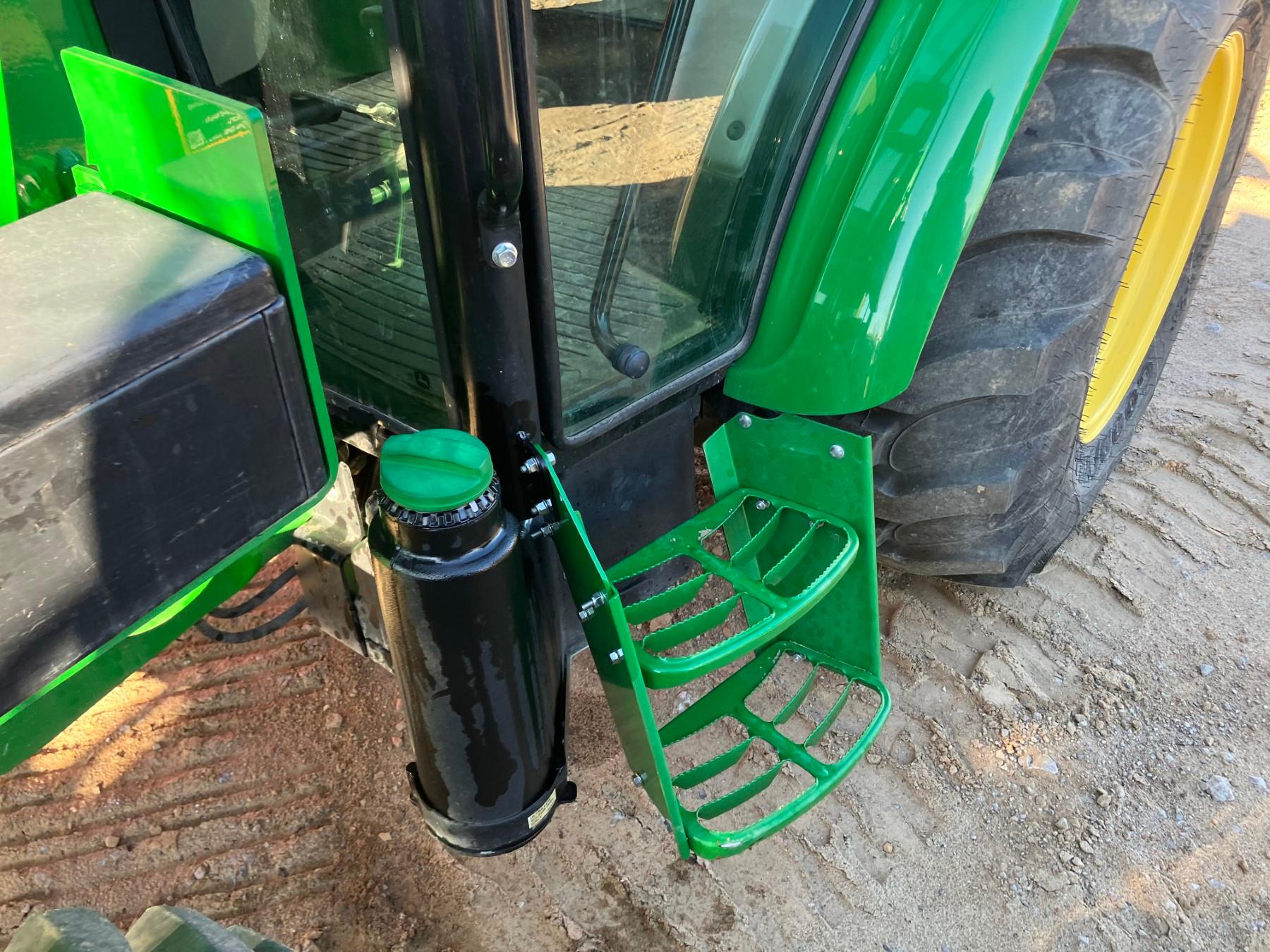 JOHN DEERE 5075E