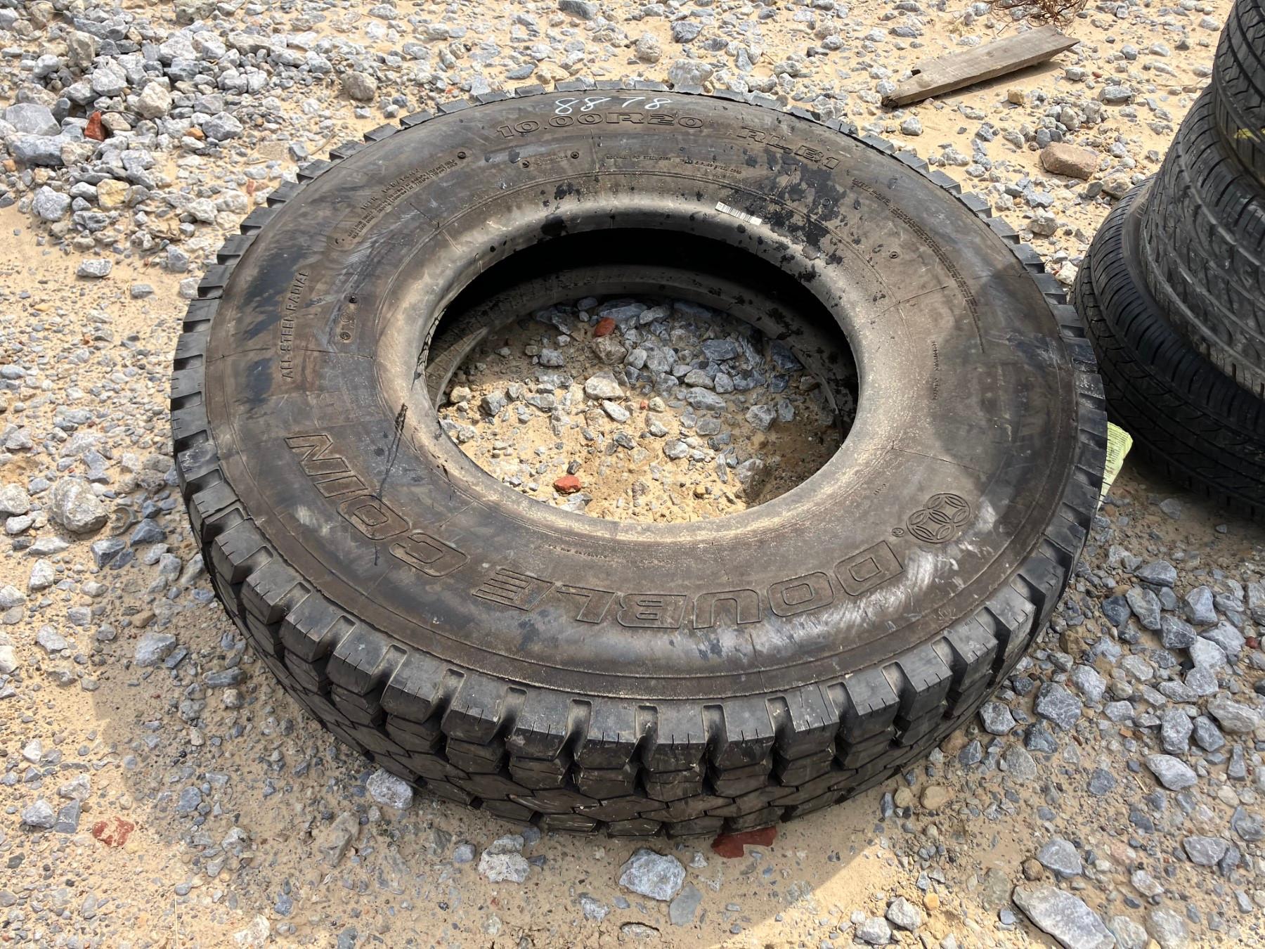 10.00R20 TIRE