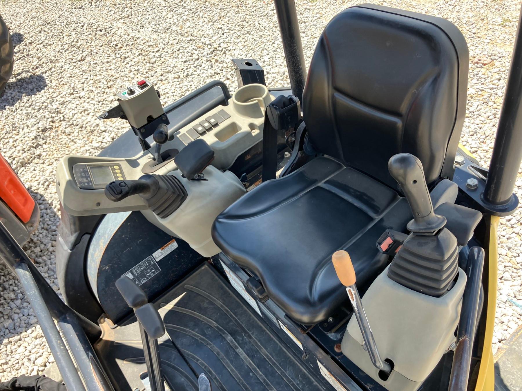 YANMAR VIO35-6A MINI EXCAVATOR