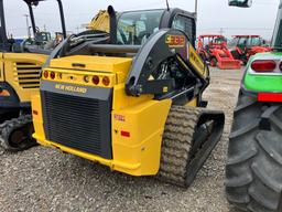NEW HOLLAND C332 SKIDSTEER