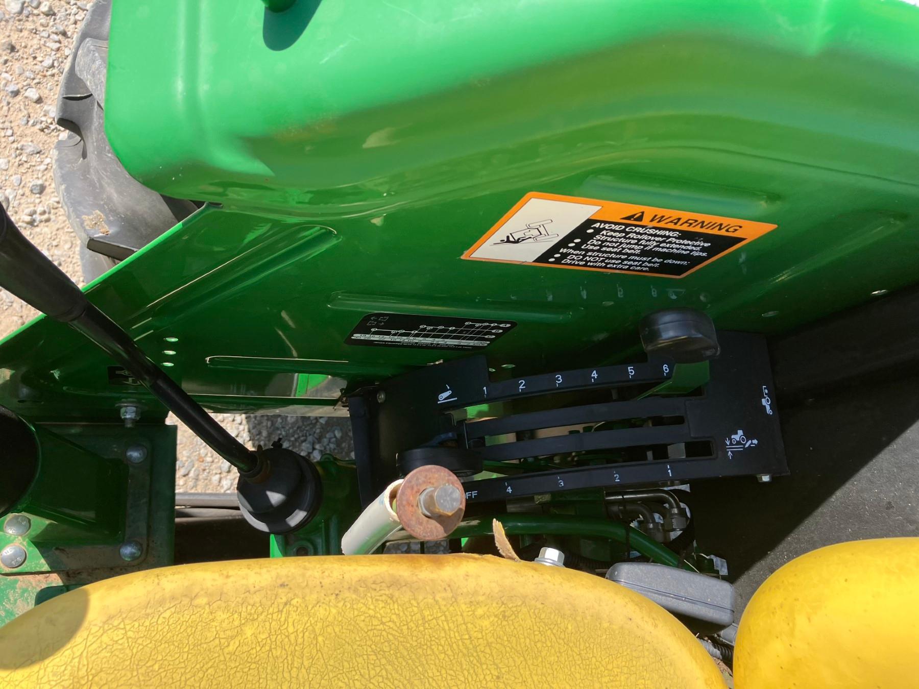 JOHN DEERE 5045E