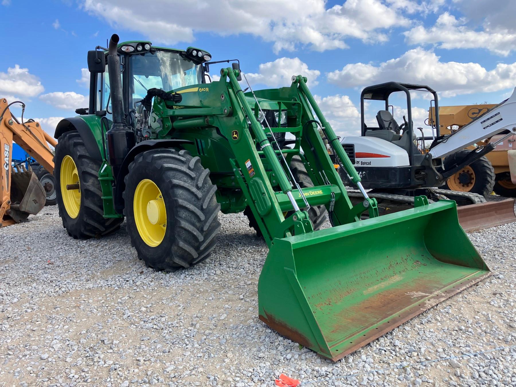JOHN DEERE 6145M