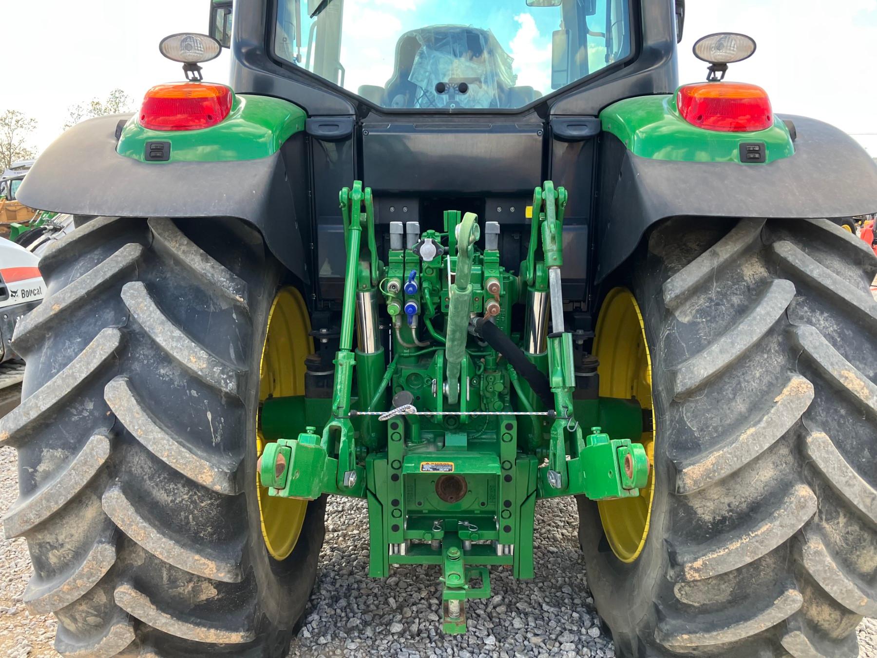 JOHN DEERE 6145M