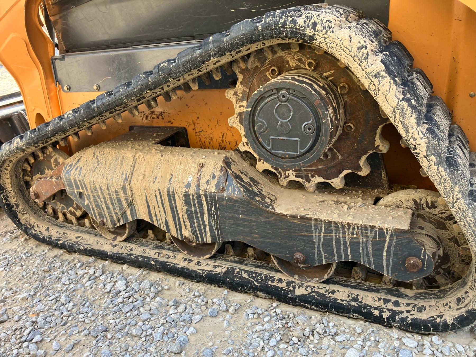 CASE TR270 SKIDSTEER