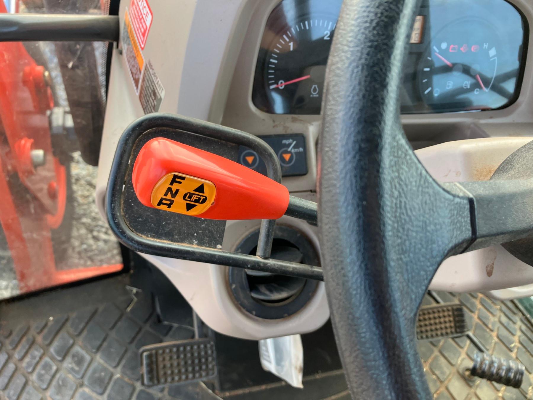 KUBOTA M7060