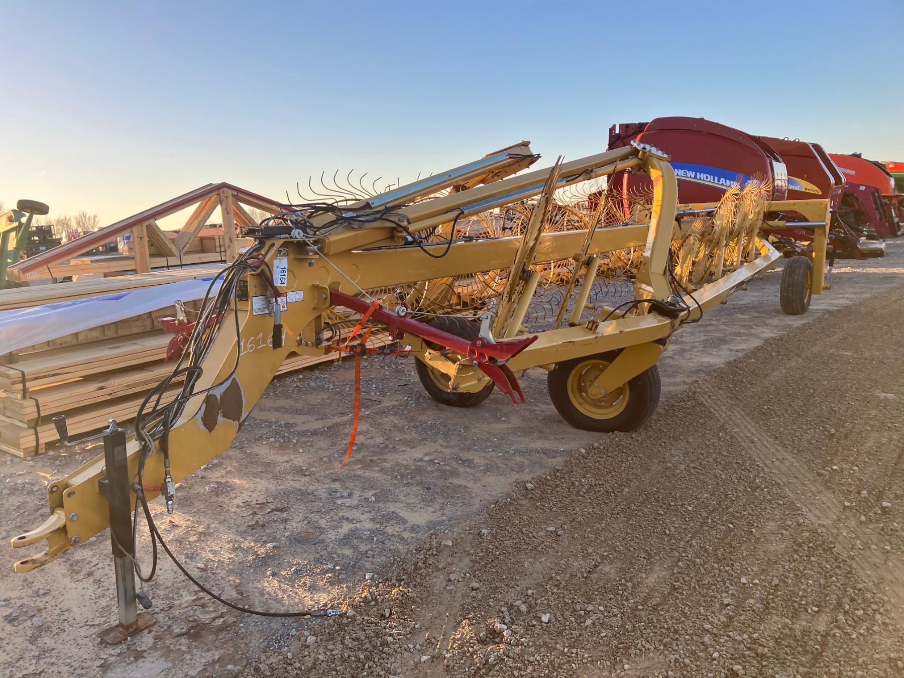 VERMEER VR1428 14 WHEEL HAY RAKE