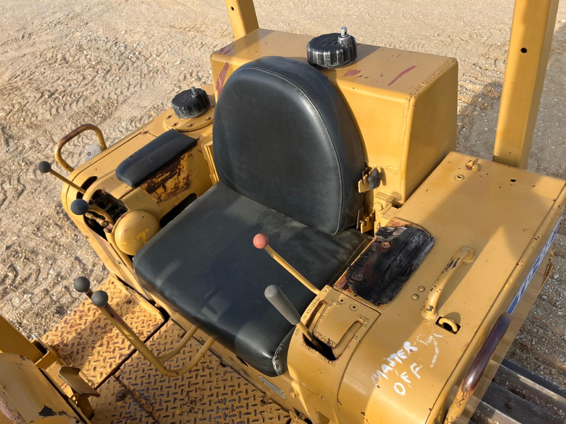 DRESSER TD8-E DOZER