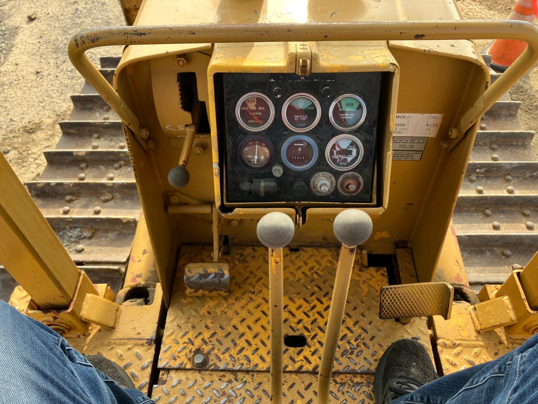 DRESSER TD8-E DOZER