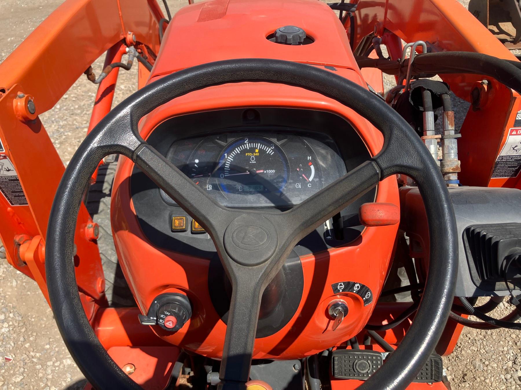 KUBOTA L3901