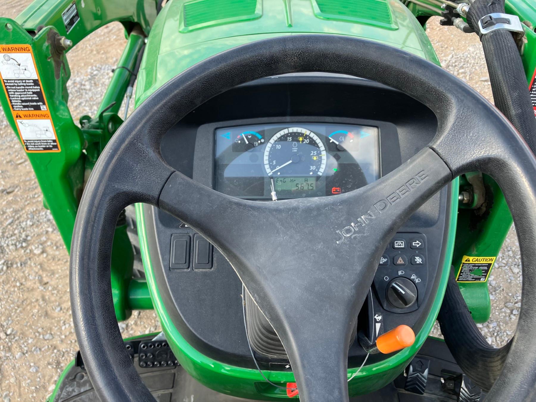 JOHN DEERE 3039R