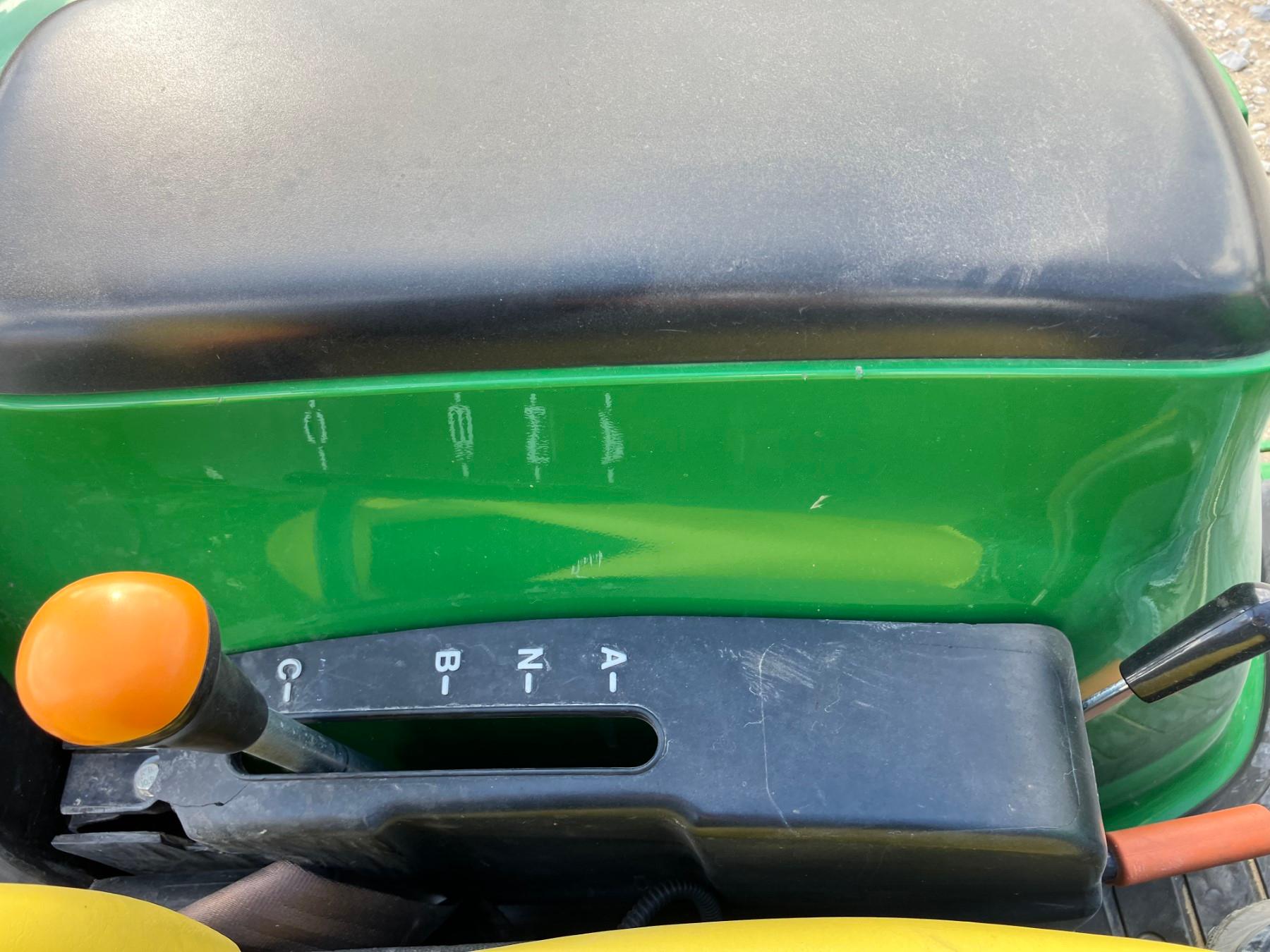JOHN DEERE 3039R