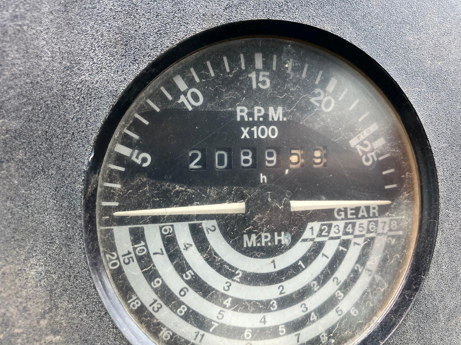JOHN DEERE 2550