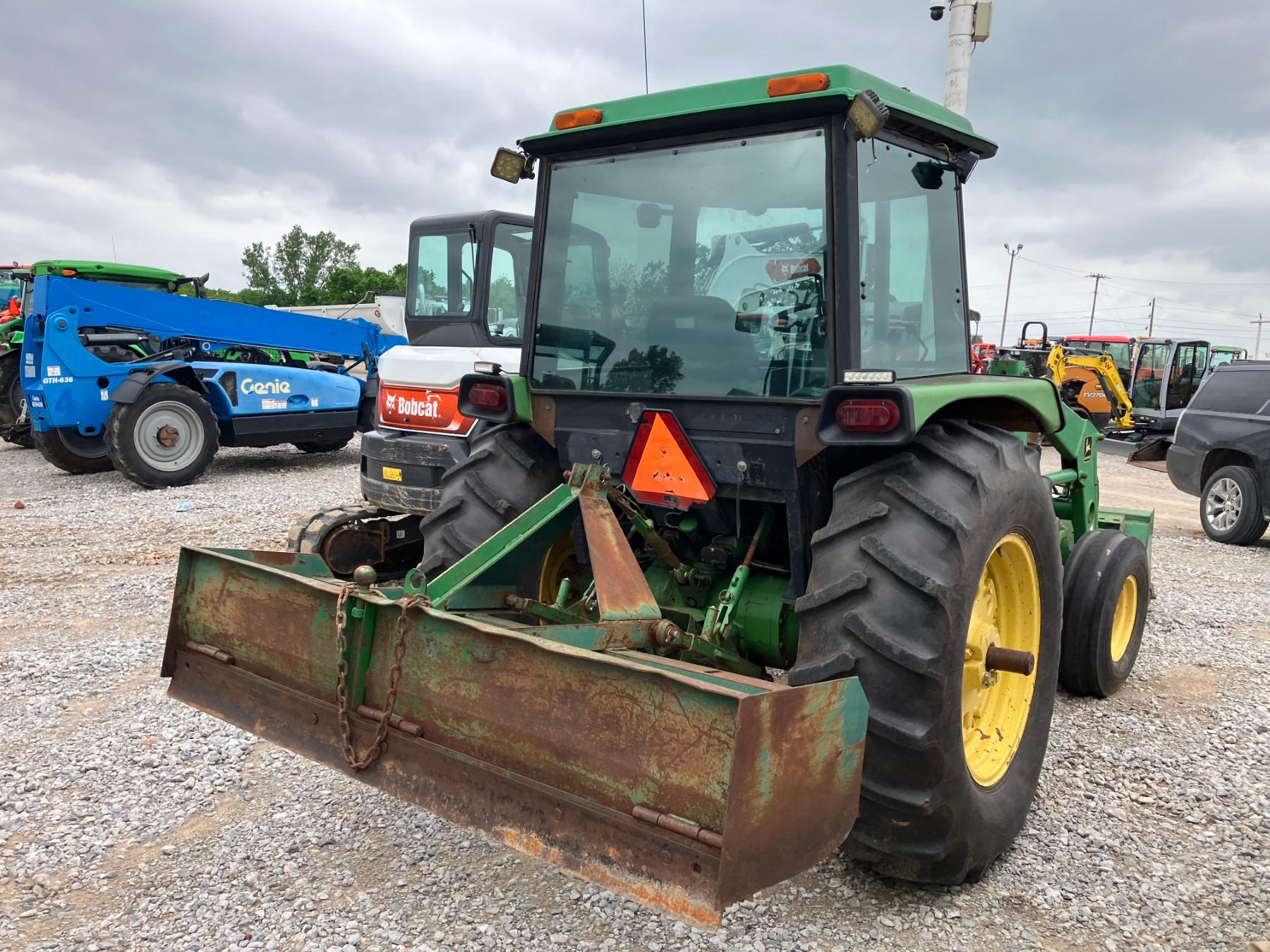 JOHN DEERE 2550