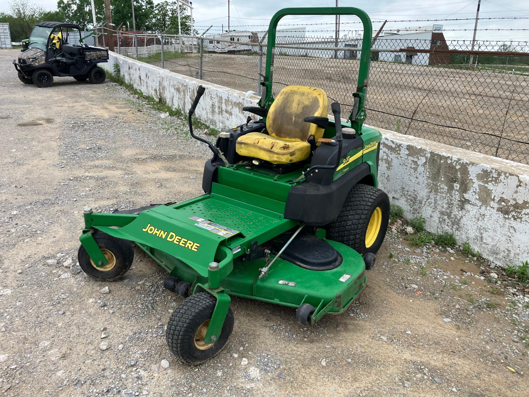 JOHN DEERE 997 ZERO-TRN MOWER