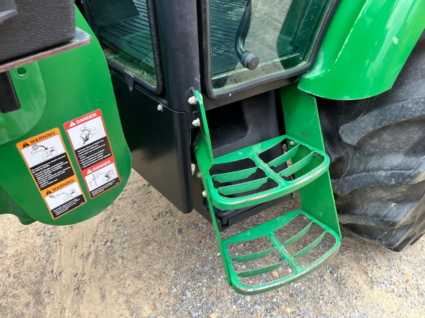 JOHN DEERE 5520