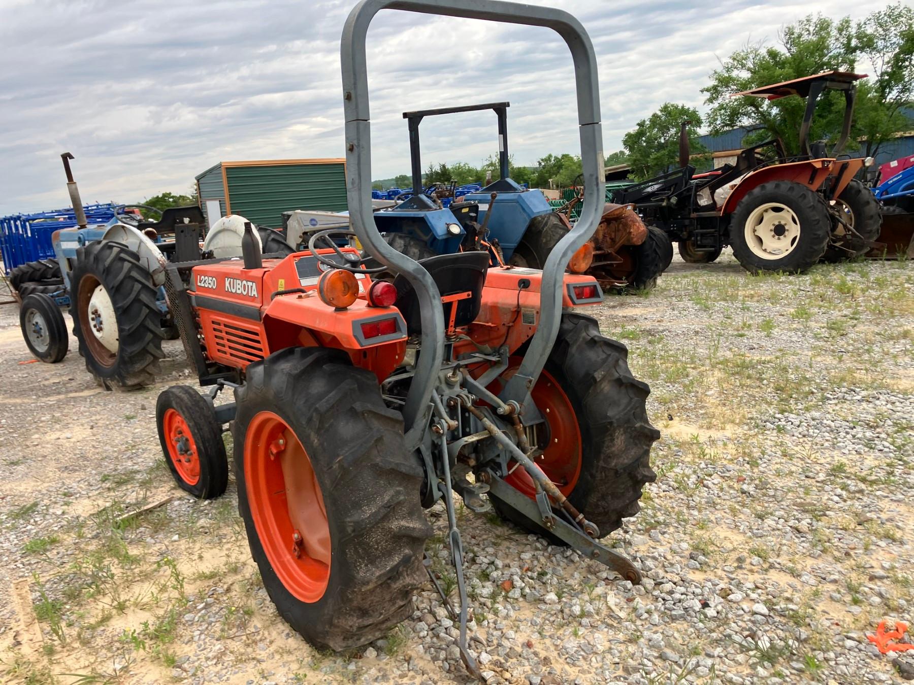 KUB L2350 2WD/548H/SLVG #21663