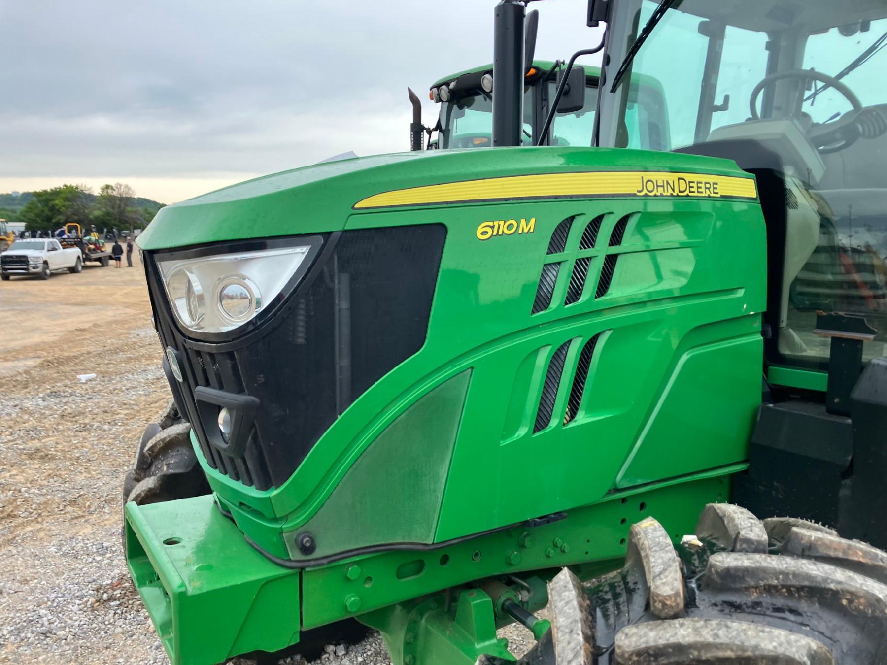 JOHN DEERE 6110M