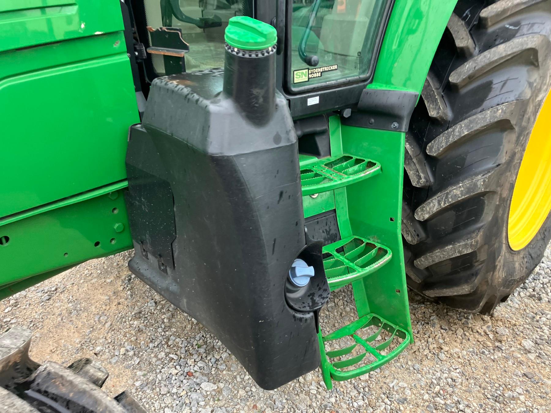 JOHN DEERE 6110M