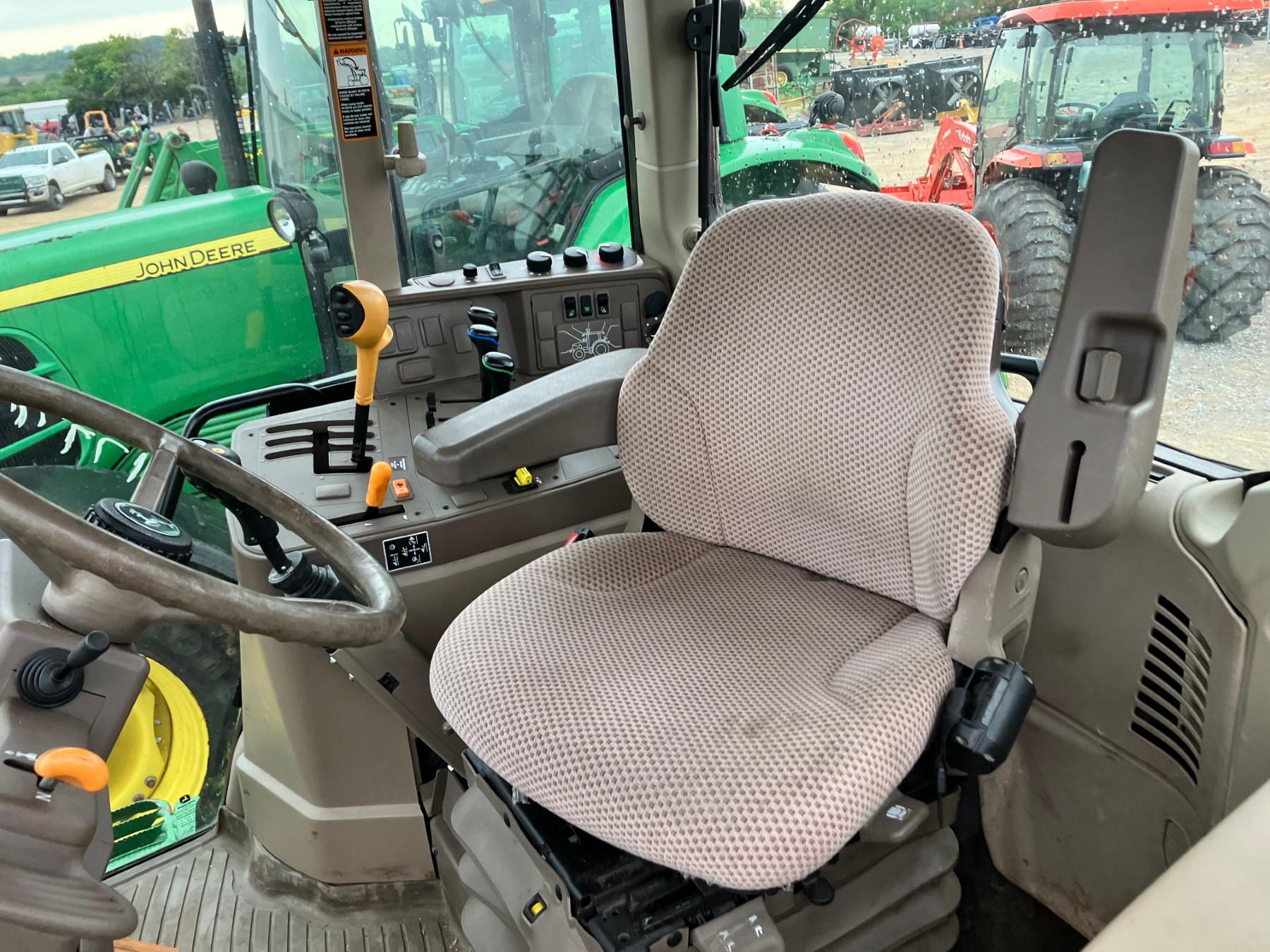 JOHN DEERE 6110M