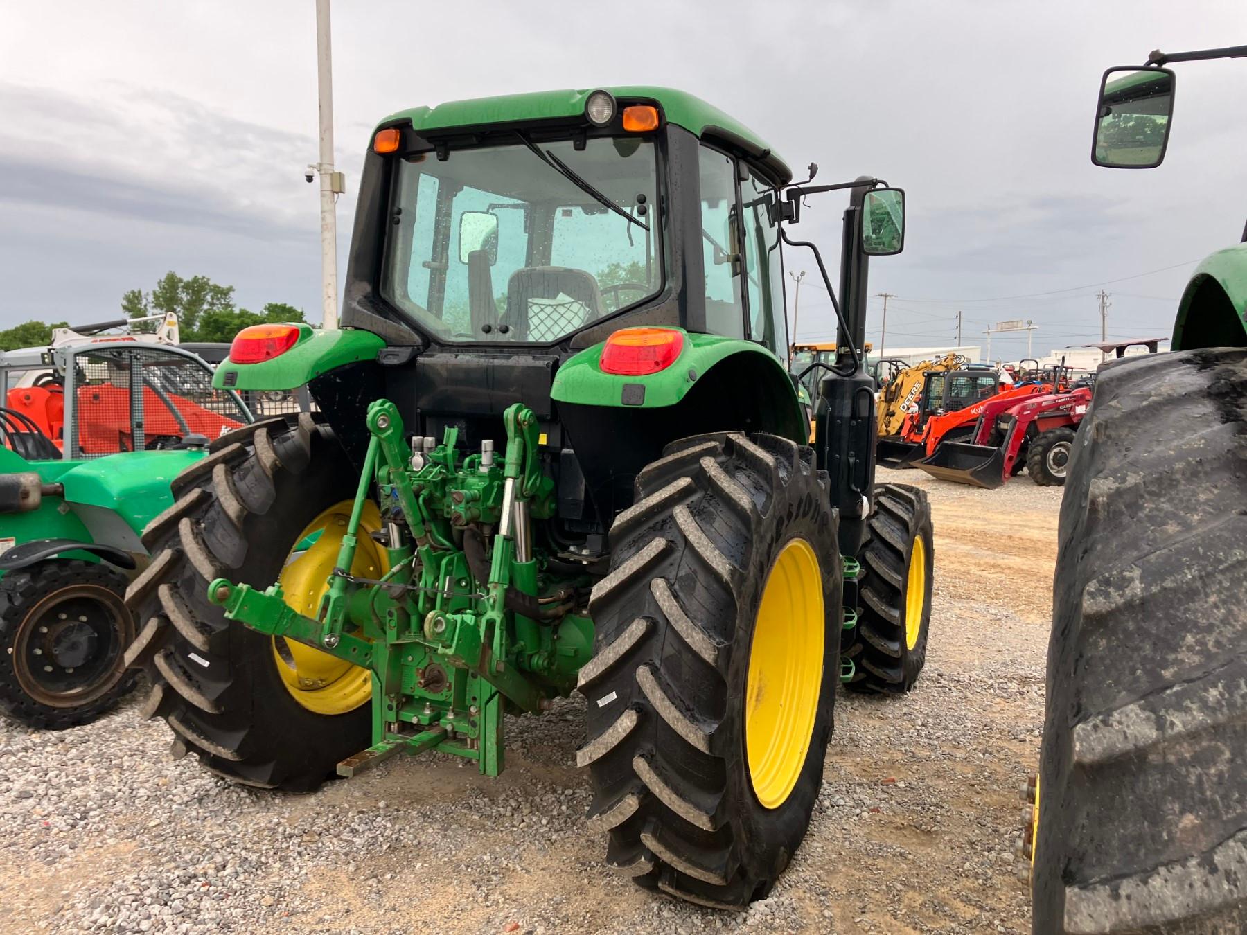 JOHN DEERE 6110M