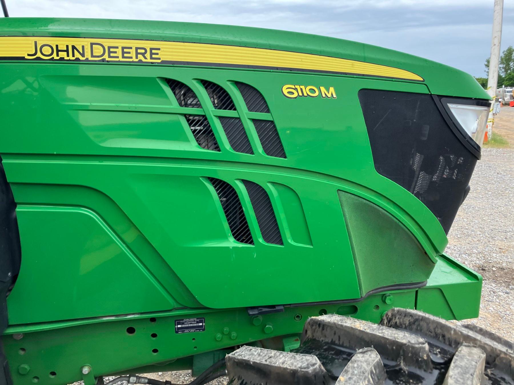 JOHN DEERE 6110M