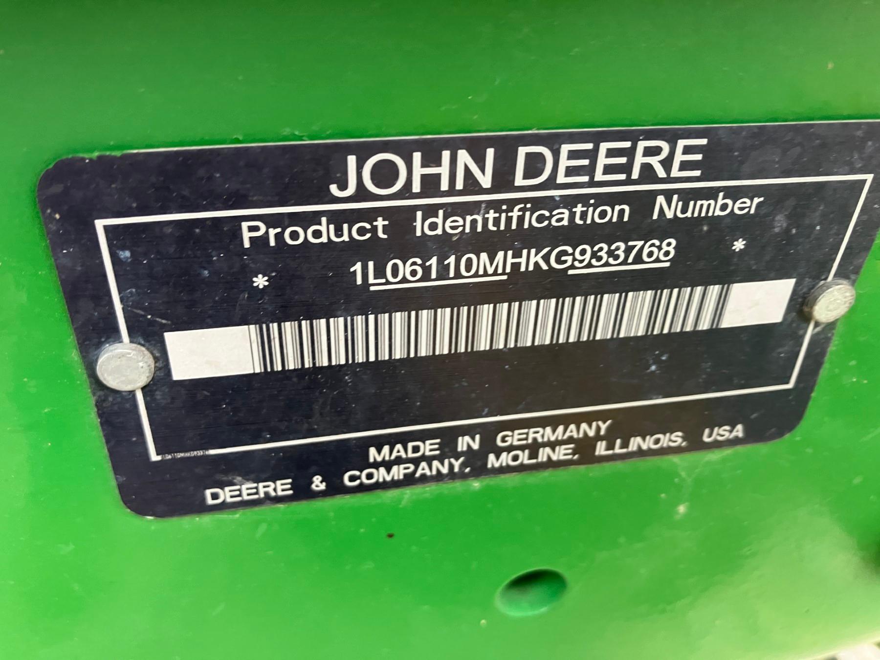 JOHN DEERE 6110M