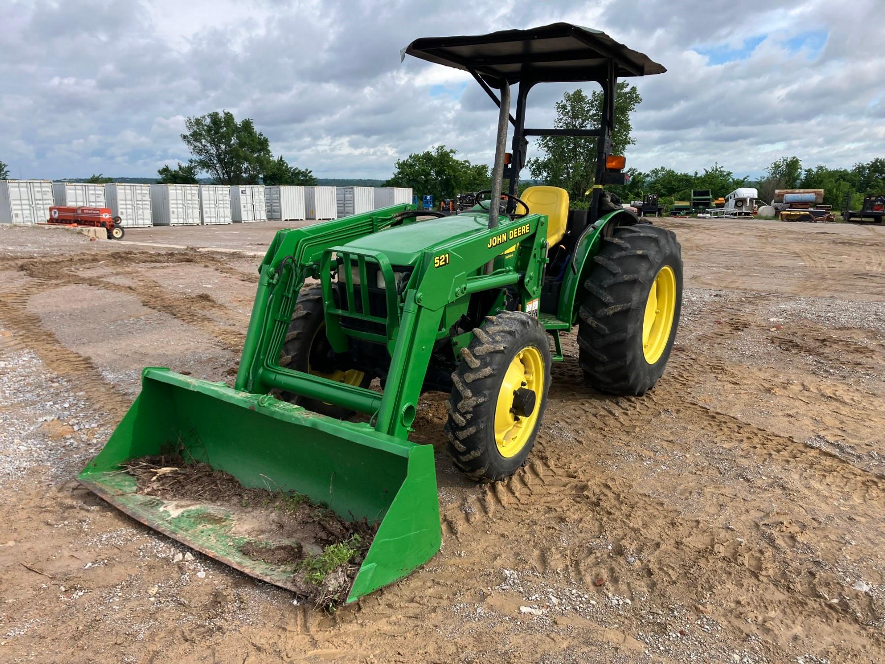 JOHN DEERE 5205