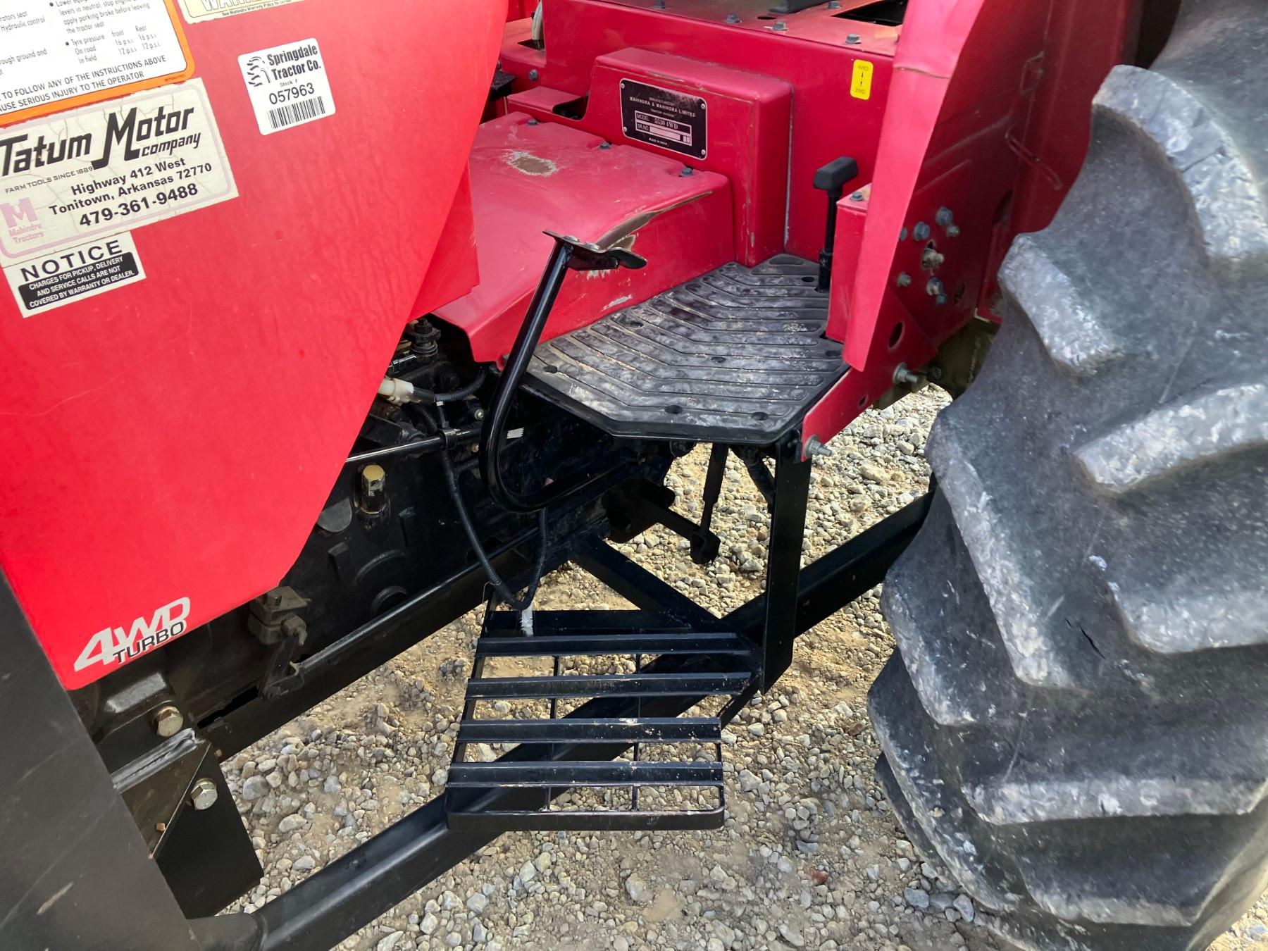 MAHINDRA 5530