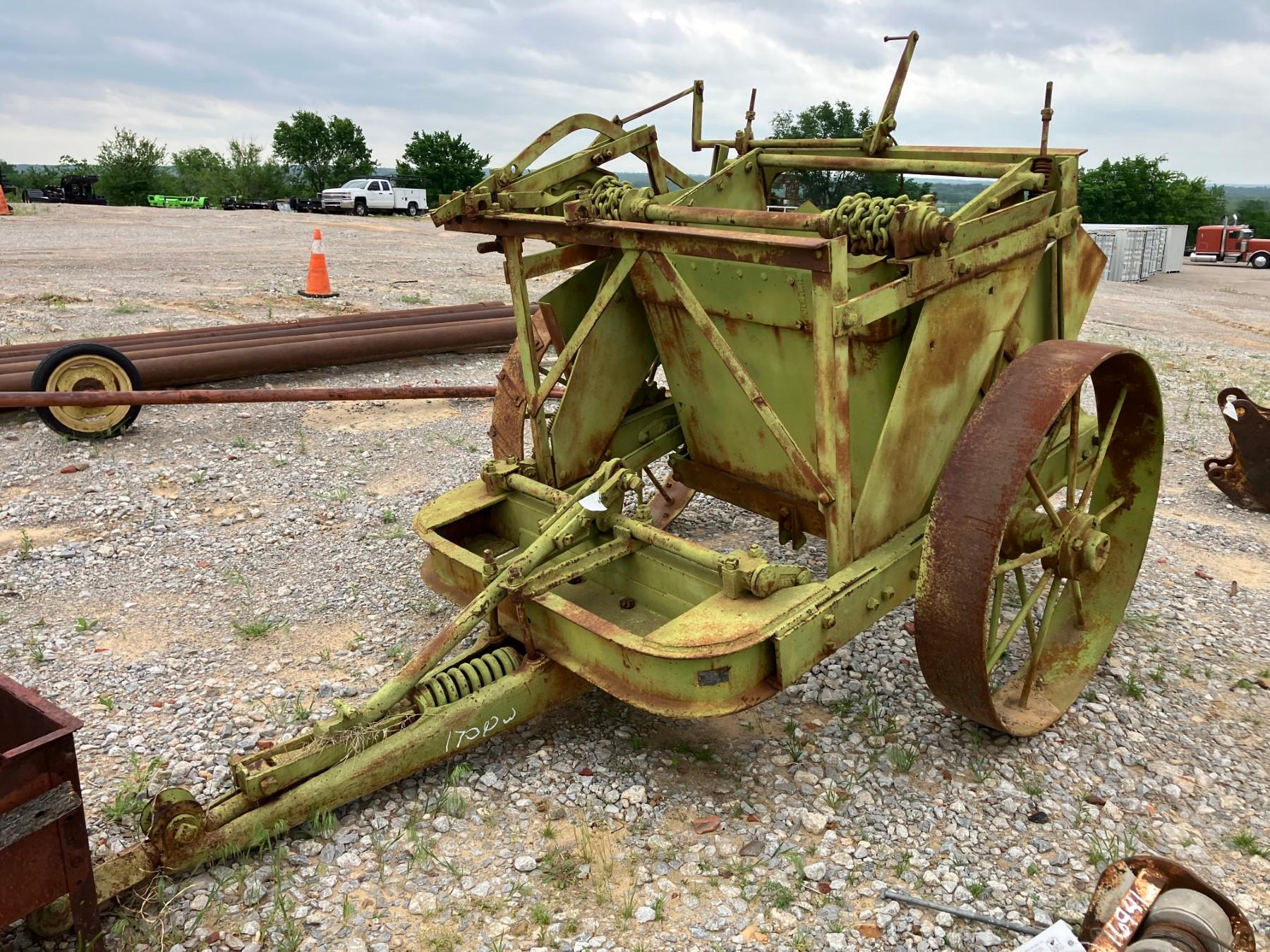 OLD GREEN SCRAPER