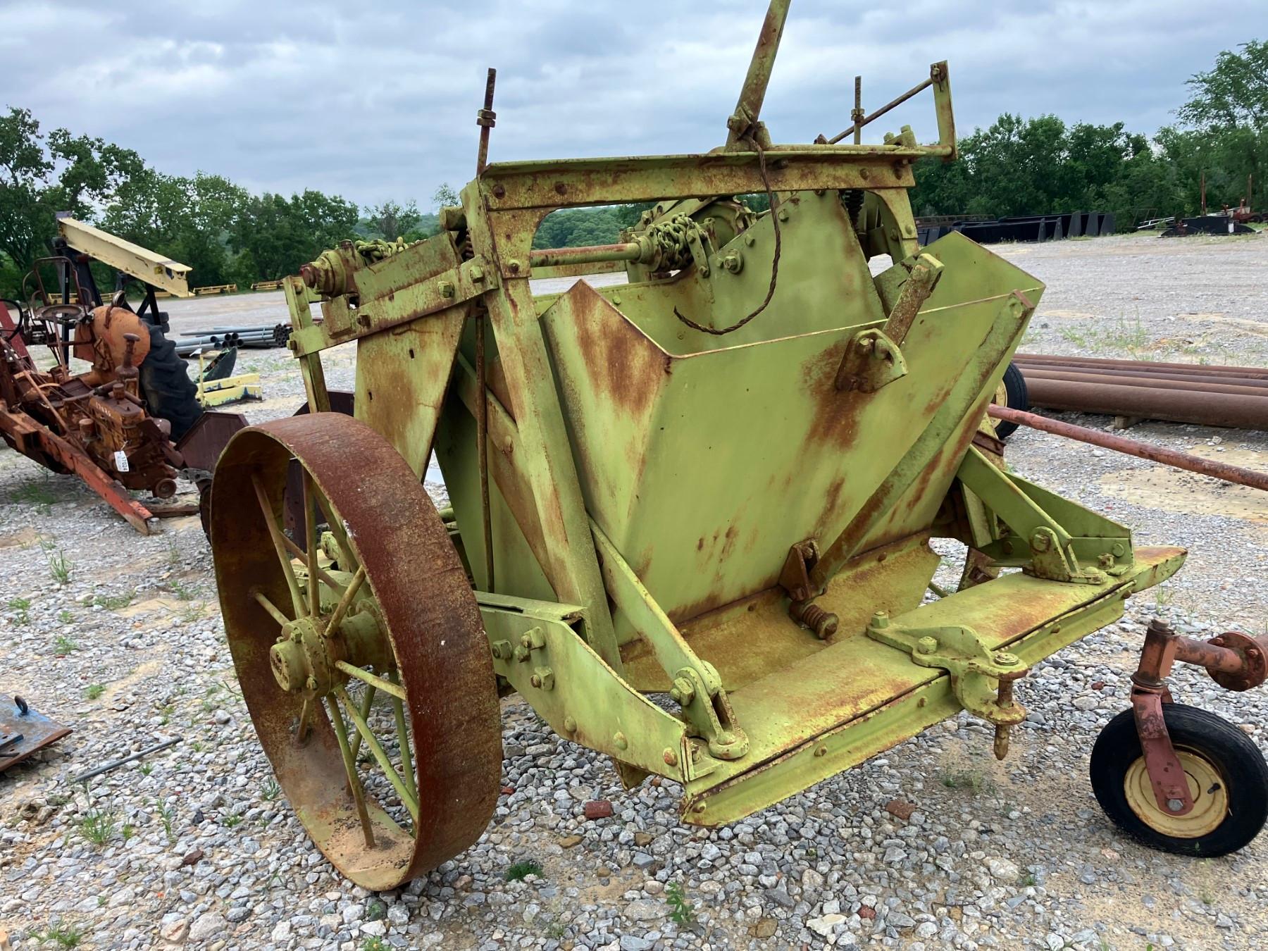 OLD GREEN SCRAPER