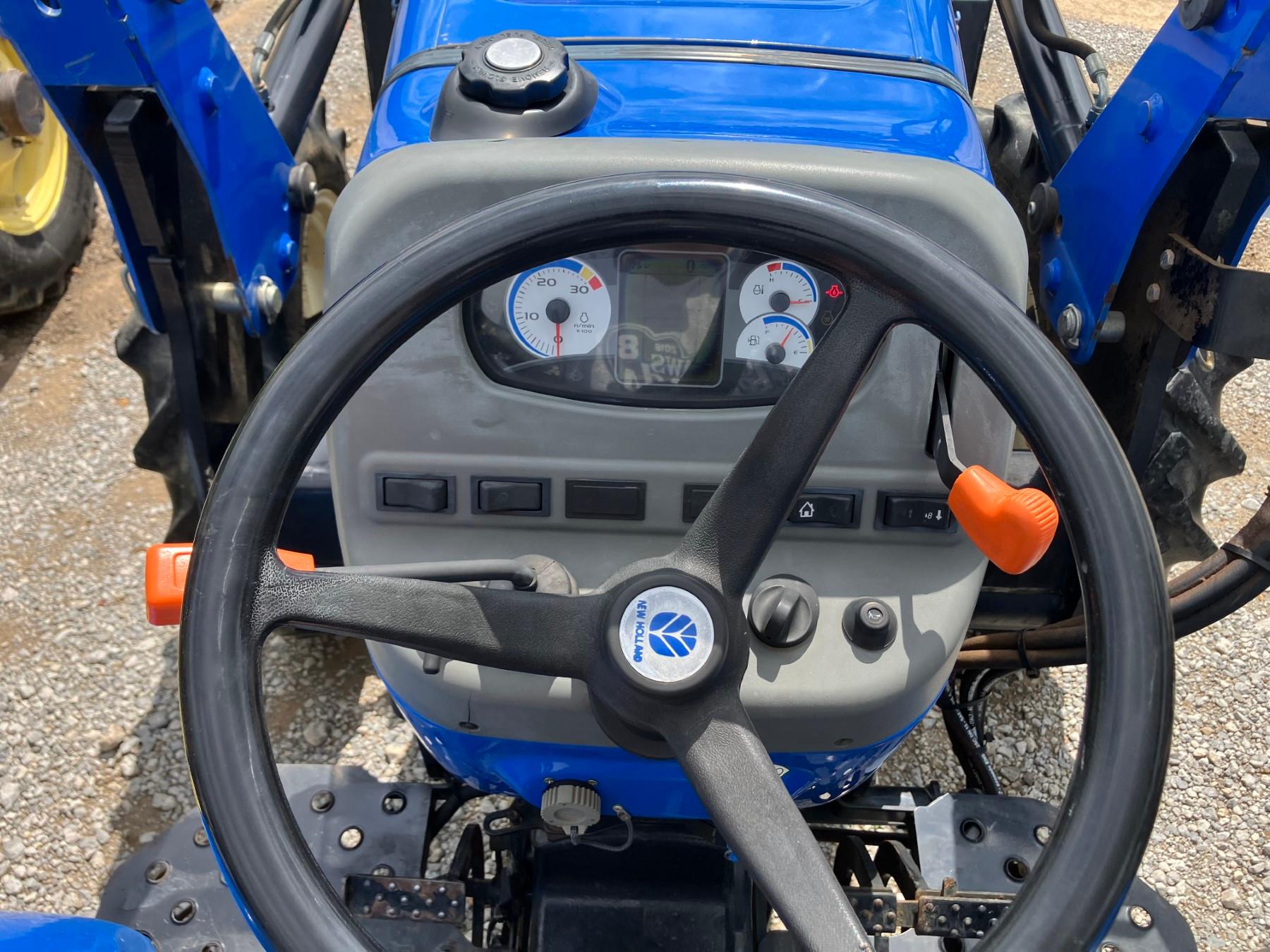 NEW HOLLAND WORKMASTER 70